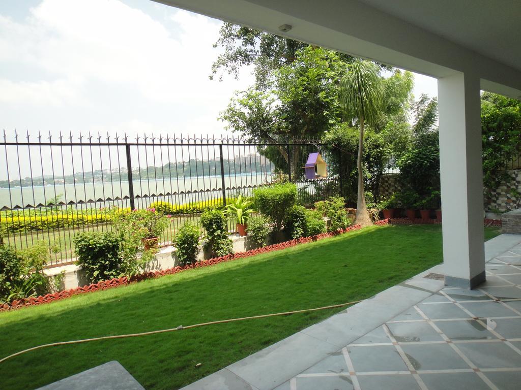Lago Villa Bhopal Exteriör bild